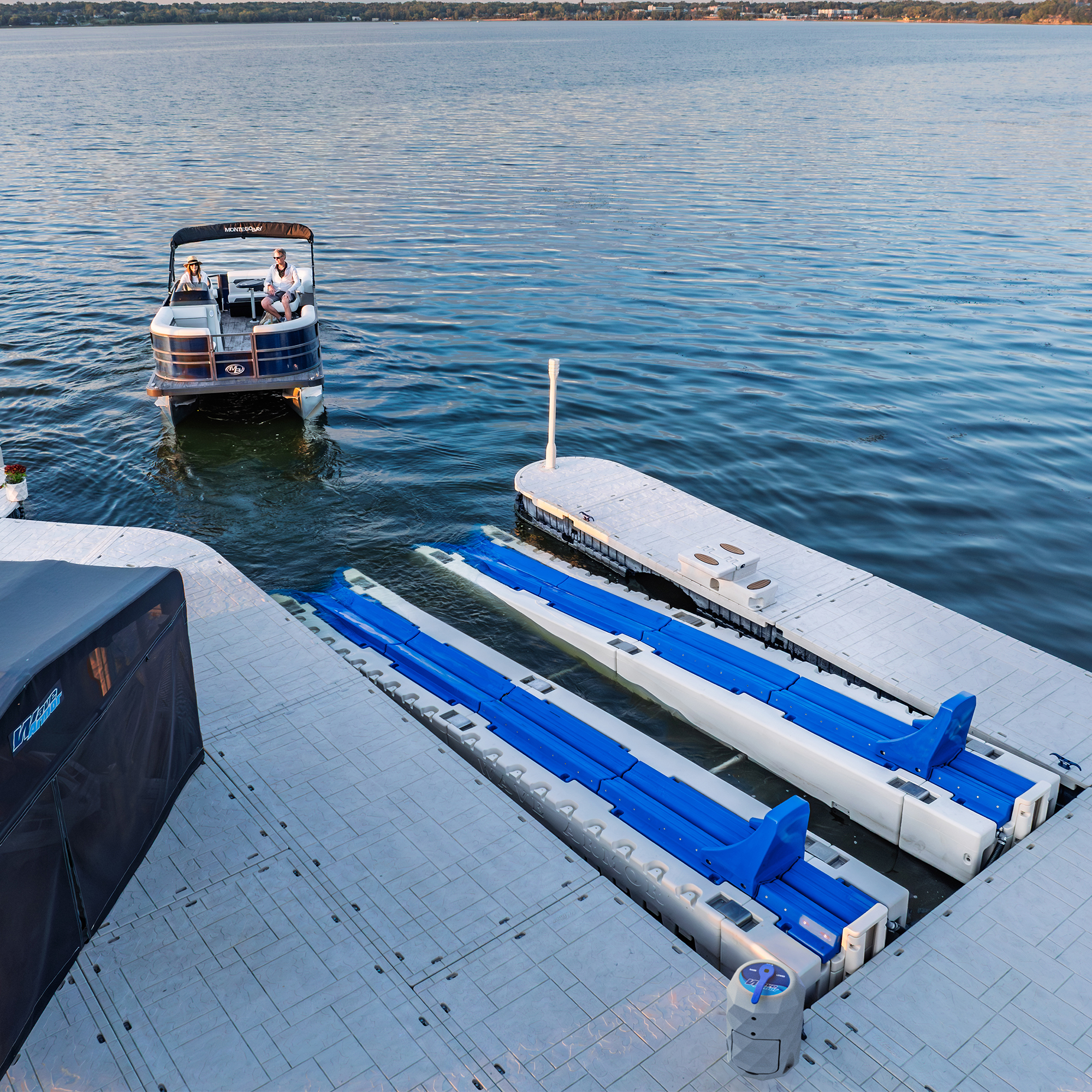 Pro Air Pontoon Lift 4