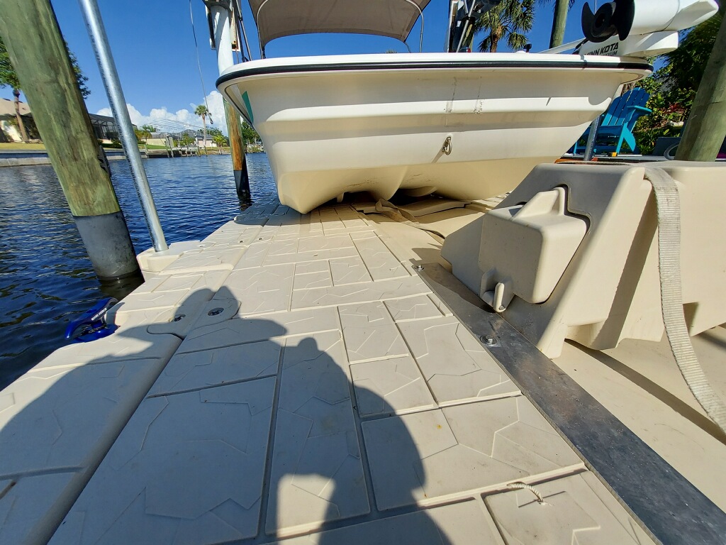 PRO 170 Boat Port 9